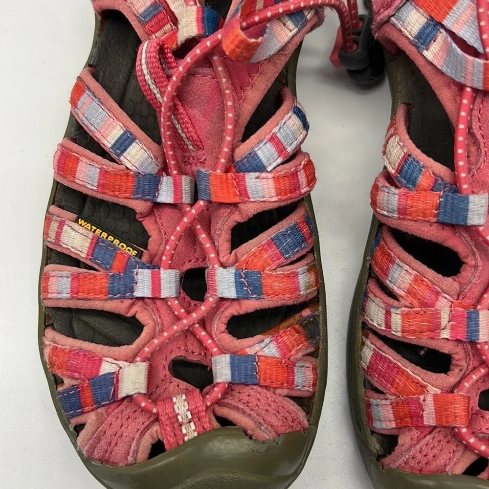 Keen Girls Newport Closed Toe Rainbow Water/Hiking Shoes size 2